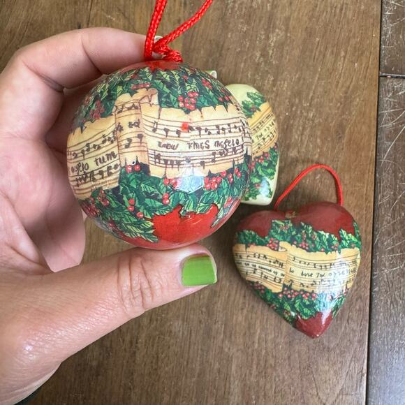 Vintage Christmas Heart Ornaments Old World Victorian Music Paper Mache - Picture 3 of 10